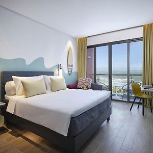 Premium Queen Room Balcony Sea View